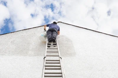 Peinture extérieure à Labastide-de-Virac — façades et ravalement